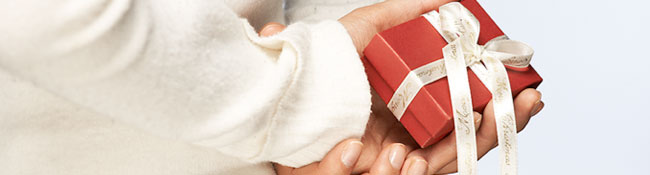 red-gift-box1.jpg
